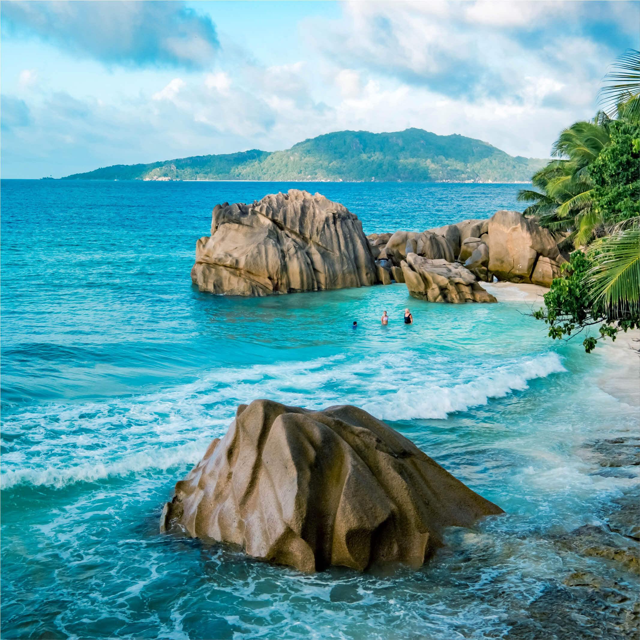 View of La Digue Island, Seychelles's turquoise waters