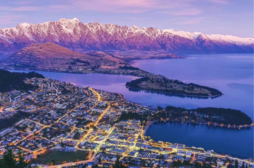 Queenstown and Lake Wakatipu featured on a Travelmarvel New Zealand journey.