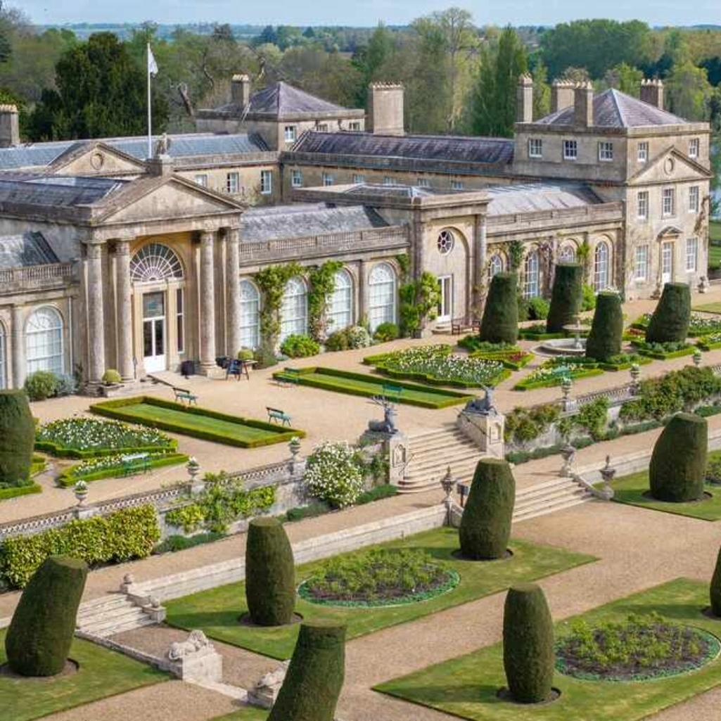 Historic estate gardens explored during a Botanica cultural garden tour.