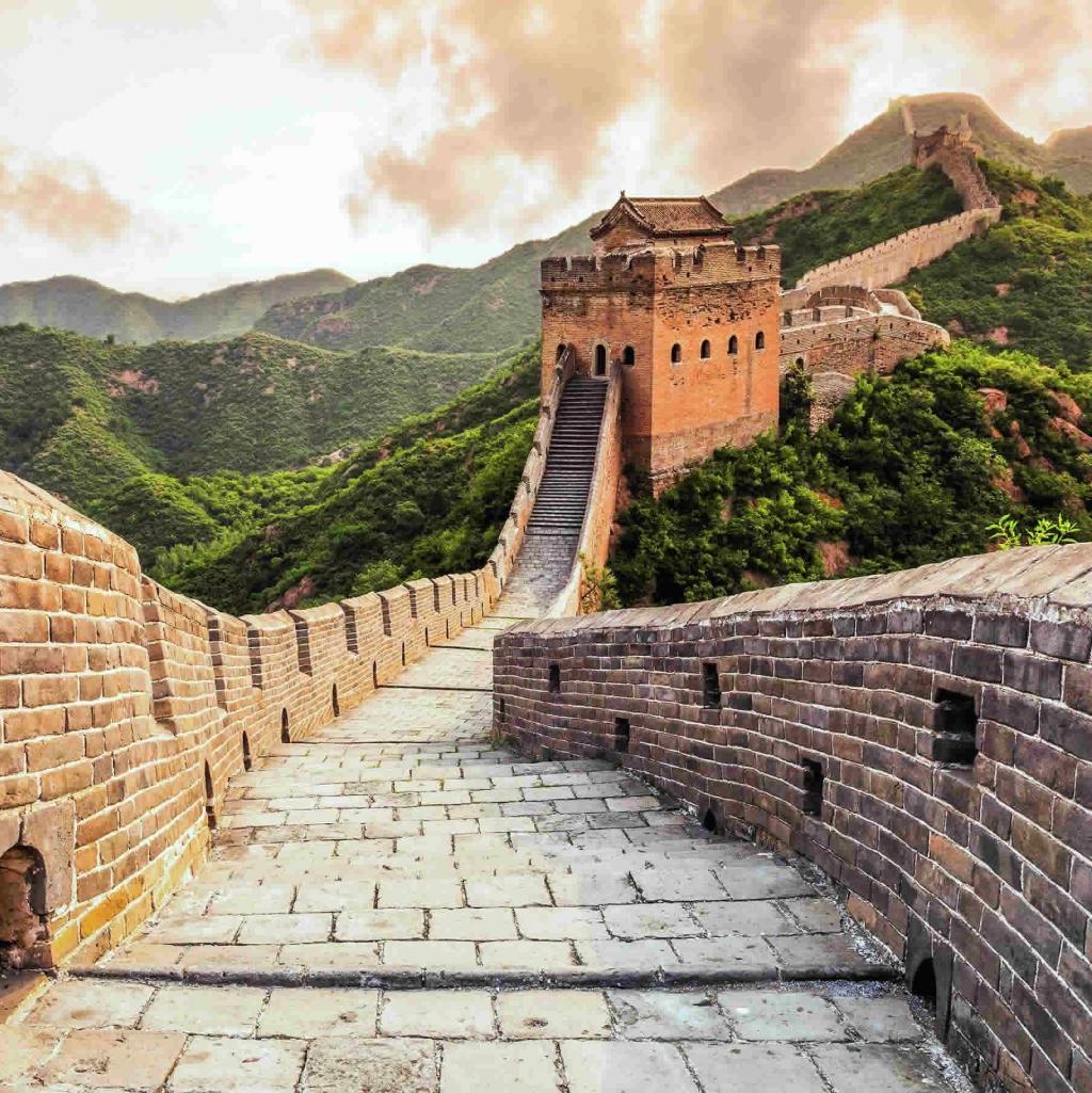 Great Wall of China mountain landscape historic landmark view